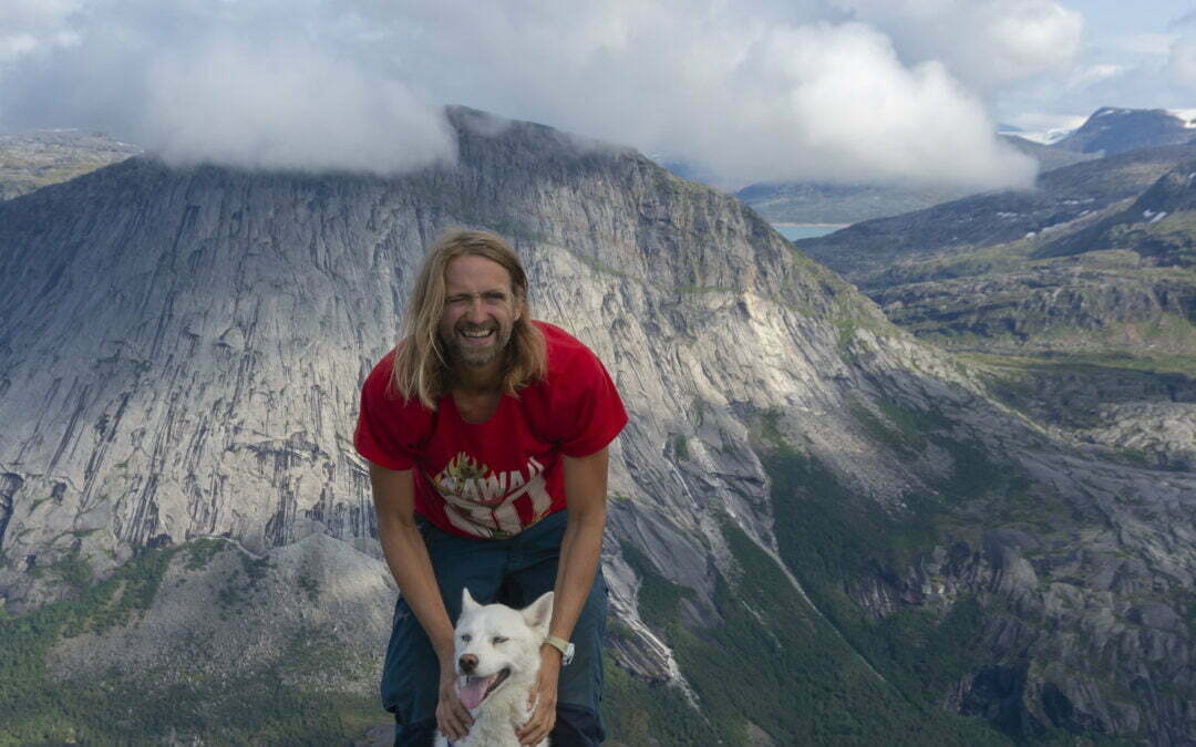Om Jonas Höglund